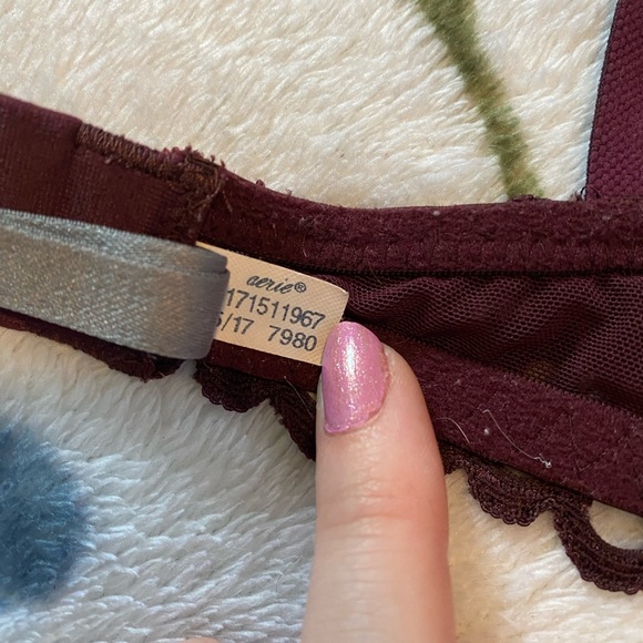 Set of aerie bralettes - Picture 5 of 9
